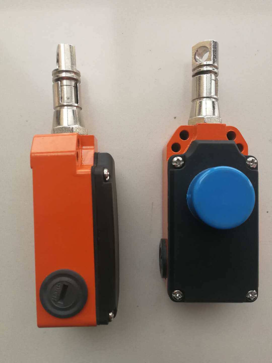 Ni8-M18-ON6�ӽ��_�P(gu��n)/ELCO�˿��ھ�ԃ�r