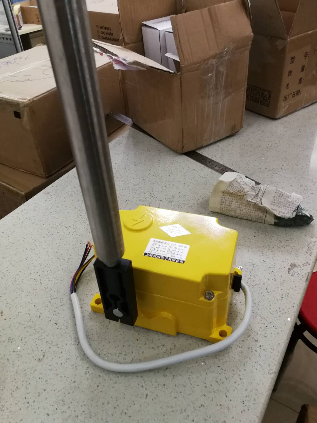 �����ӽ��_�P(gu��n)��LJM30T-20J/KS�ھ�ԃ�r